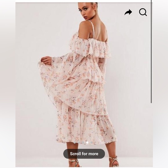 Missguided Tiered Dress - Picture 6 of 9